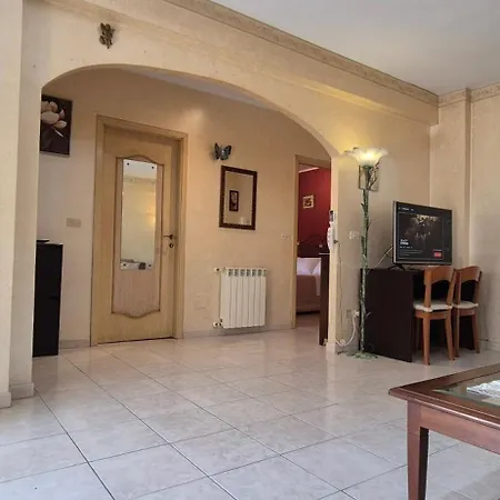 Апартаменти Casa Mimosa Naxos *